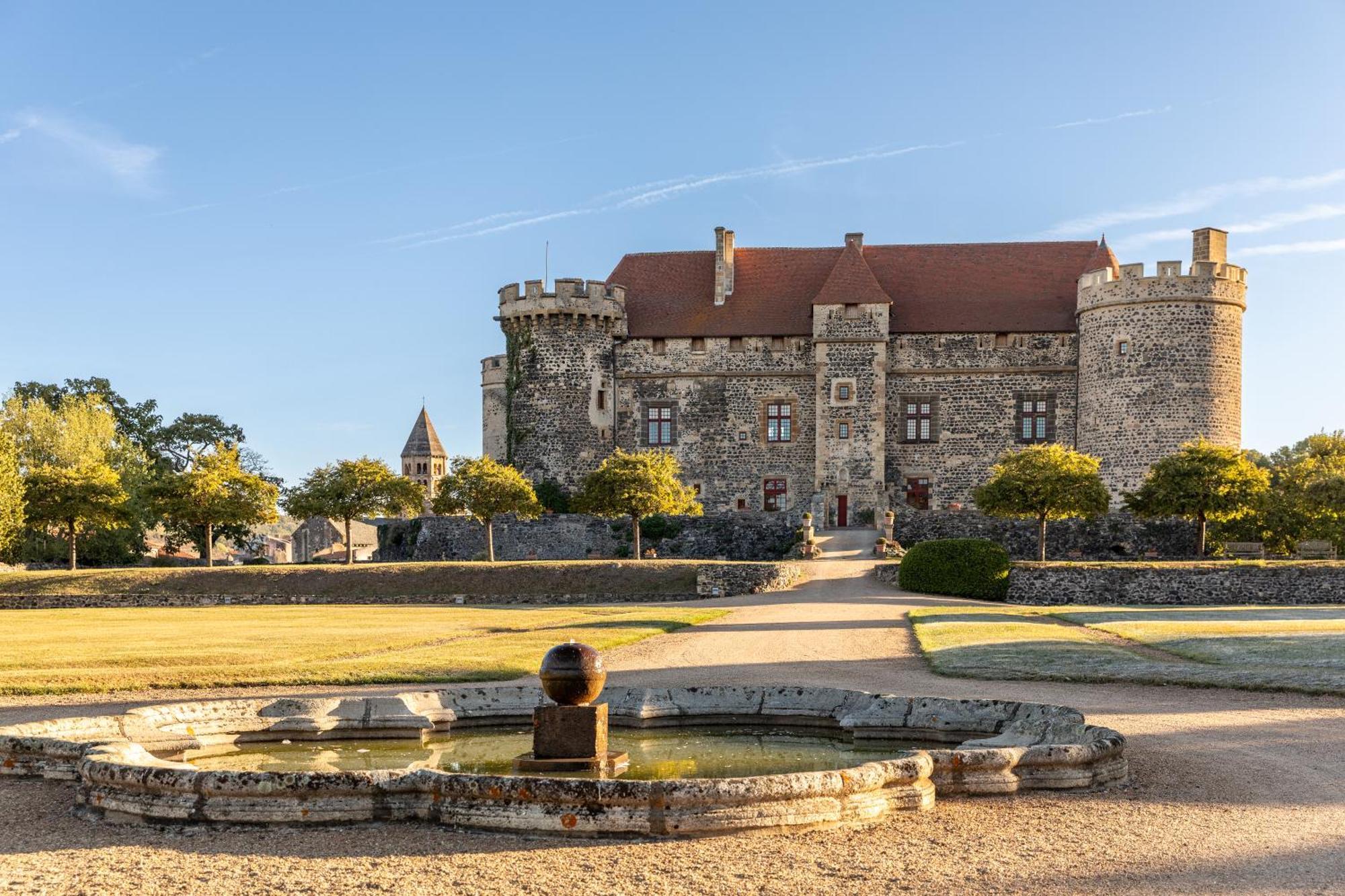 Chateau Royal De Saint-Saturnin المظهر الخارجي الصورة